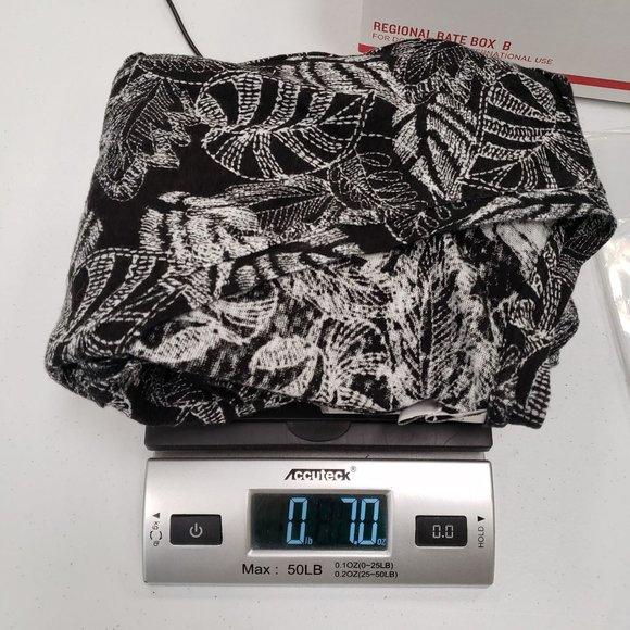 Rachael Zoe Womens Black Leaf Print V Neck 100% Linen Top Size 2X Short Sleeve - Picture 7 of 7